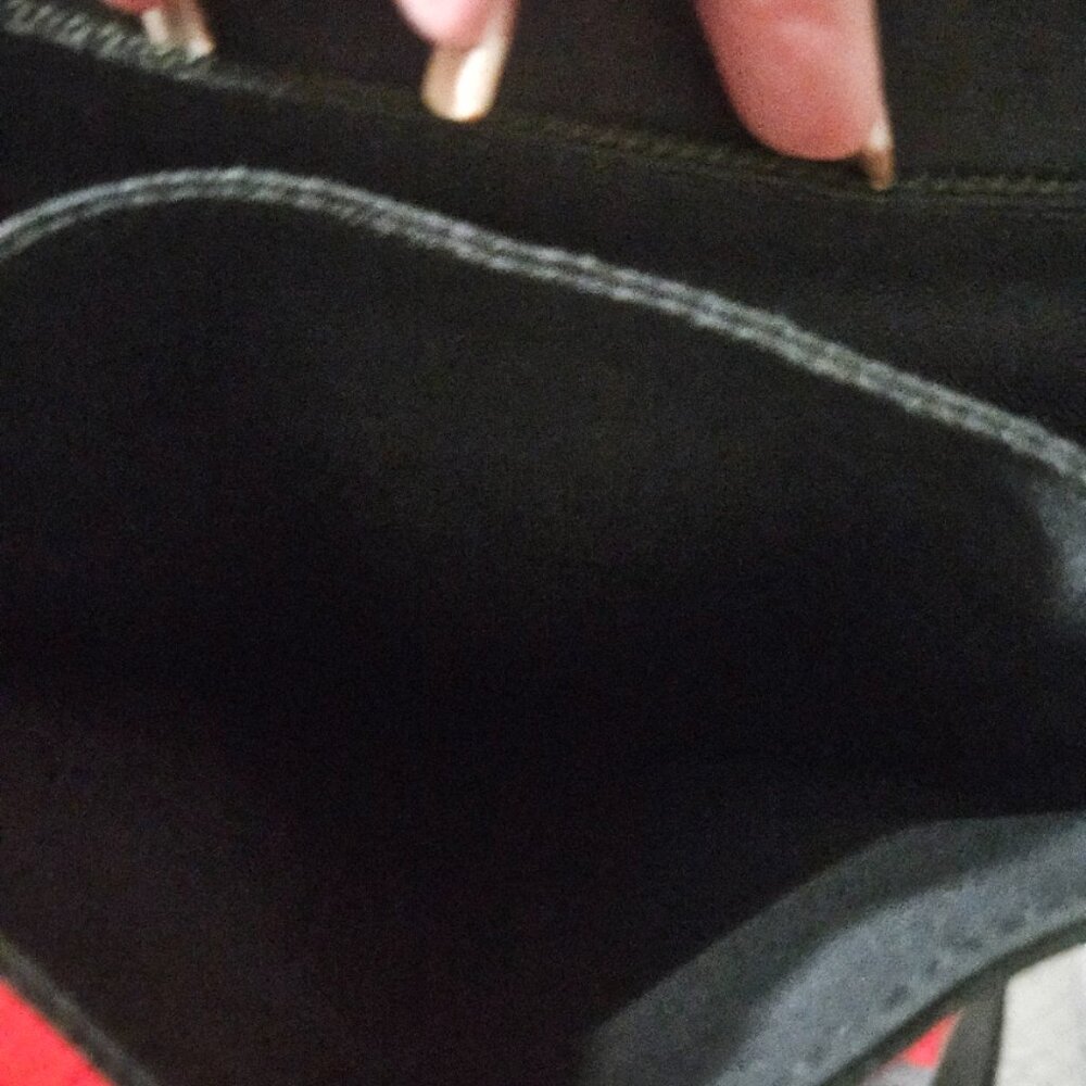 Louis Vuitton Saratov Messenger Bag Taiga Leather and Canvas PM - Picture 4 of 8
